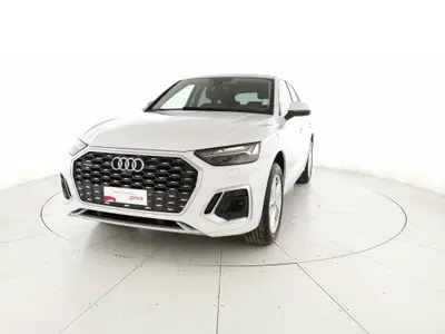 Audi Q5 Sportback Sportback 40 2.0 tdi mhev 12V quattro s-tronic del 2022 usata a San Salvo