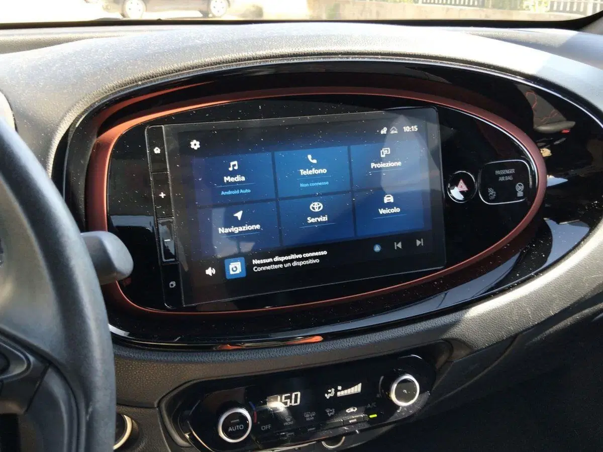 Toyota Aygo X usata a Frosinone (10)