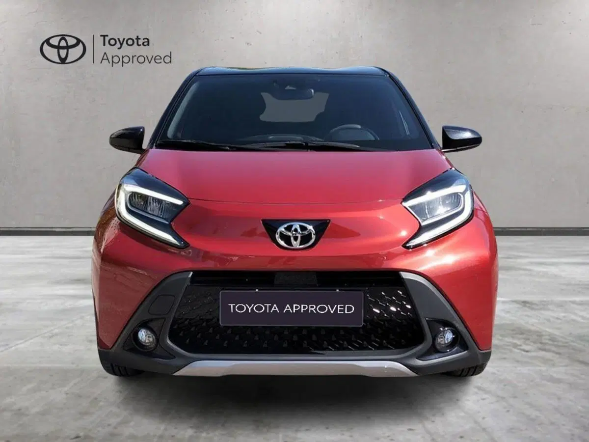 Toyota Aygo X usata a Frosinone (13)