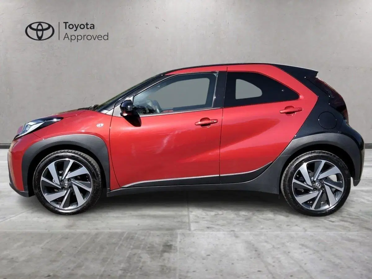Toyota Aygo X usata a Frosinone (3)