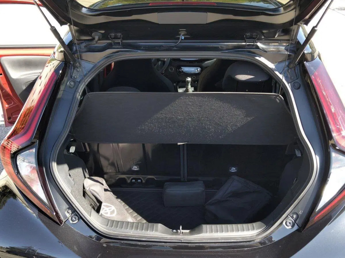 Toyota Aygo X usata a Frosinone (6)