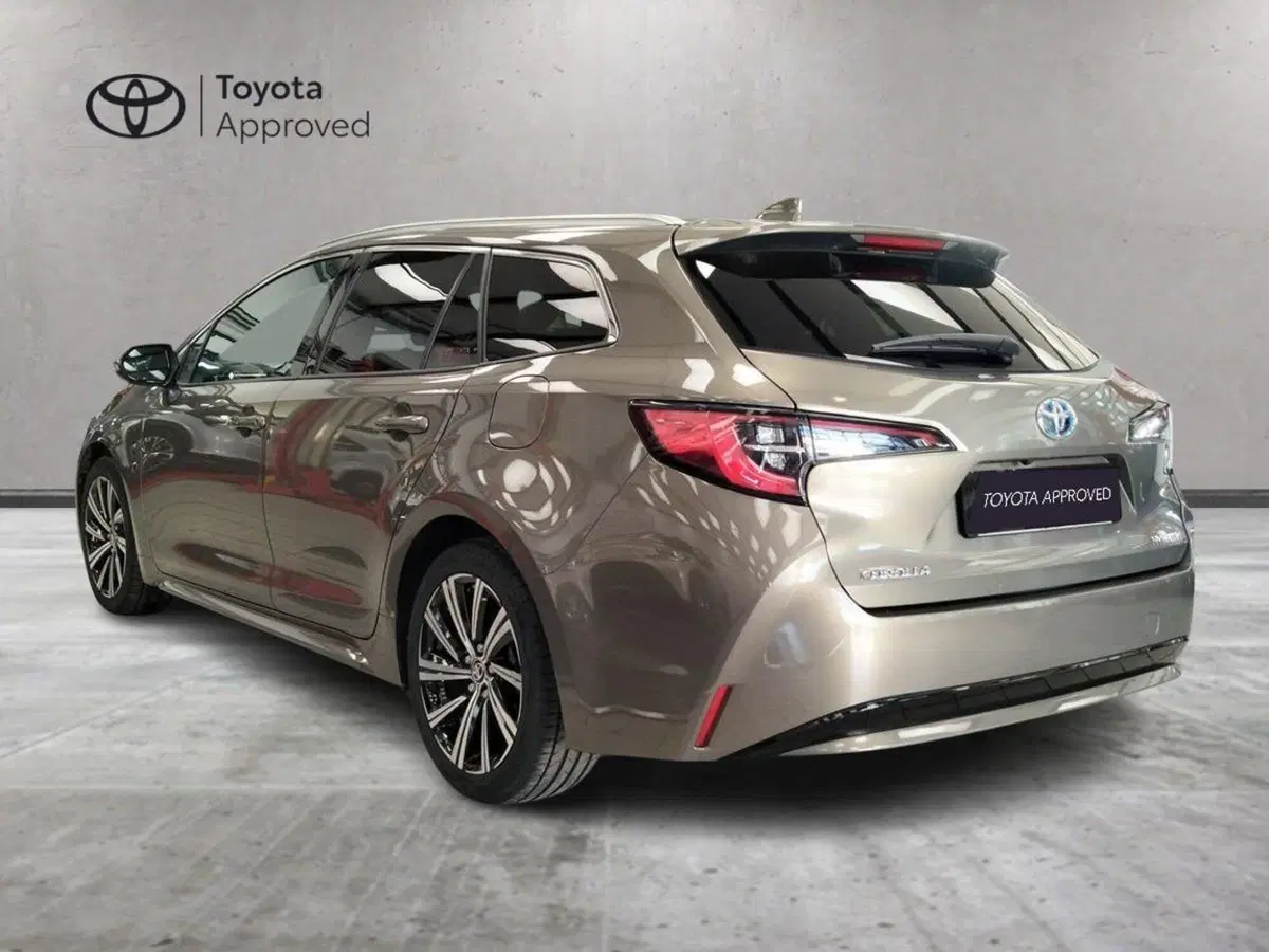 Toyota Corolla Touring Sports usata a Roma (5)