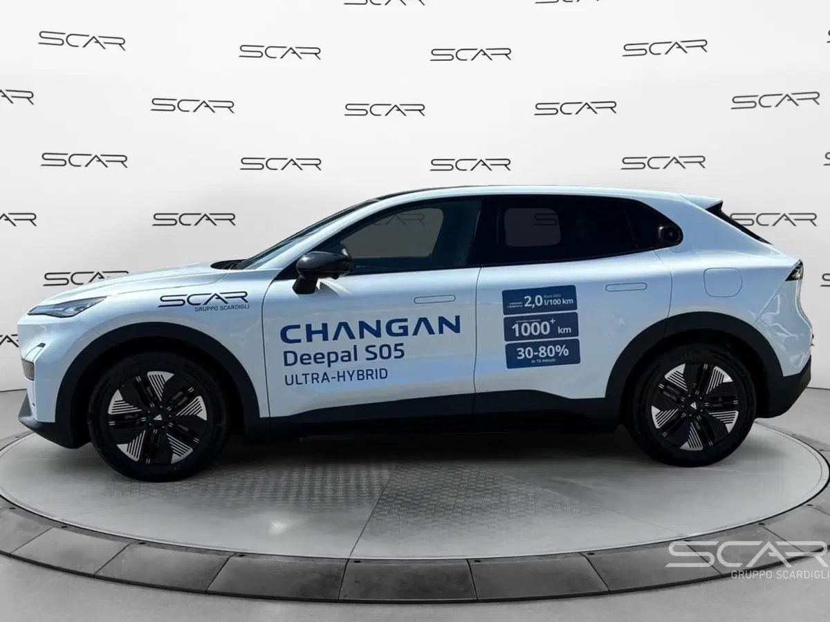 Changan Deepal S05 nuova a Livorno (2)