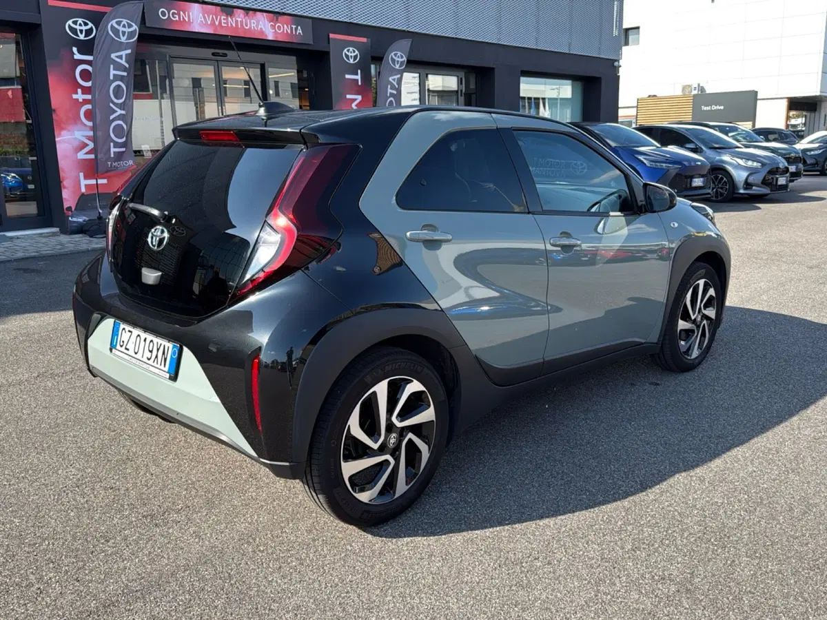 Toyota Aygo X usata a Mantova (6)