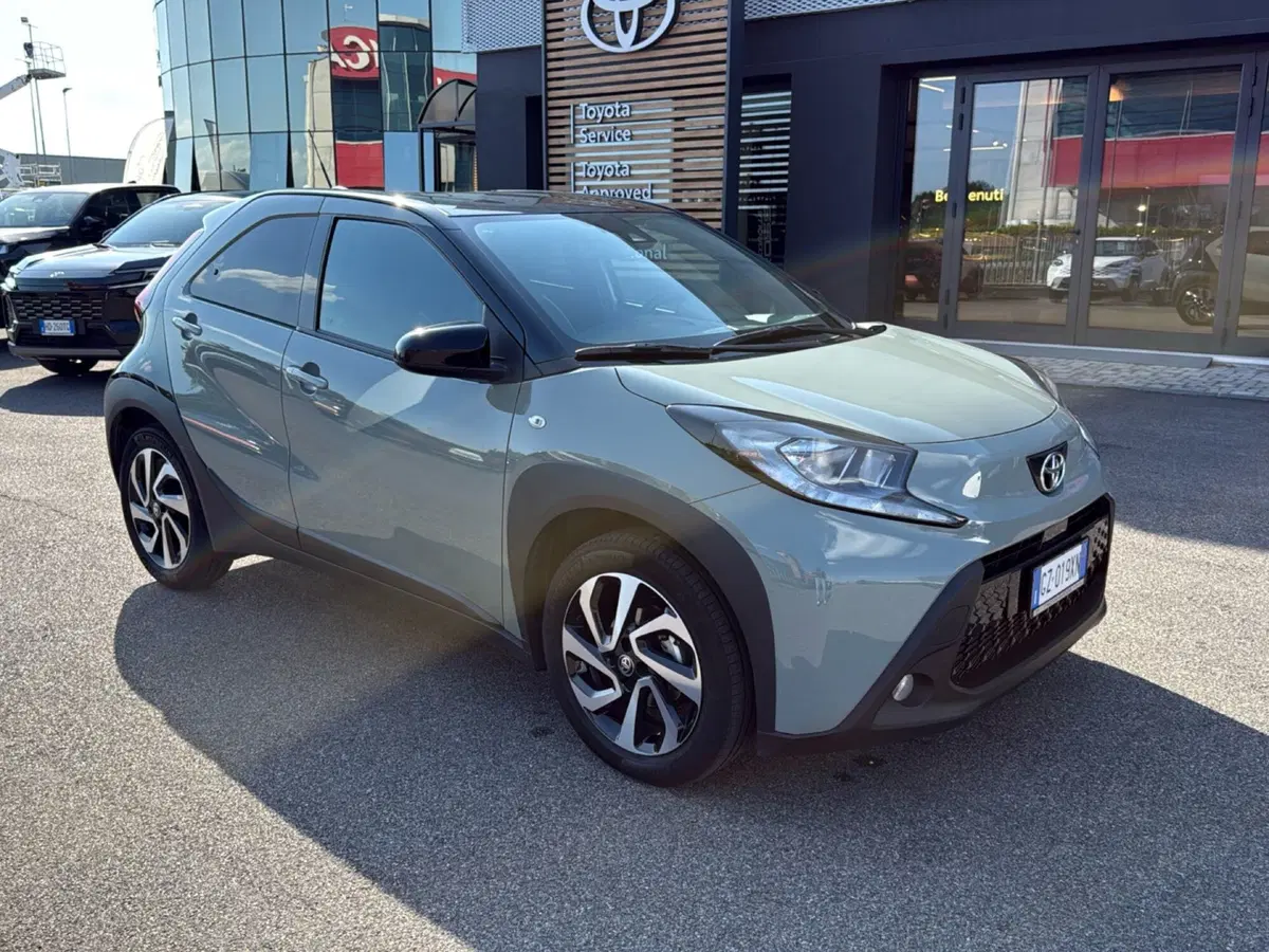 Toyota Aygo X usata a Mantova (8)