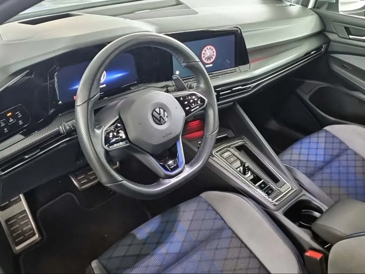 Volkswagen Golf usata a Livorno (13)