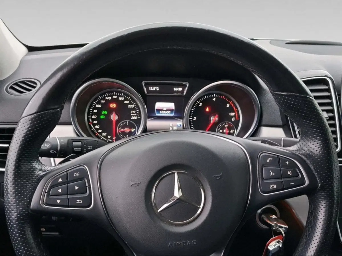 Mercedes-Benz GLE SUV usata a Siena (8)