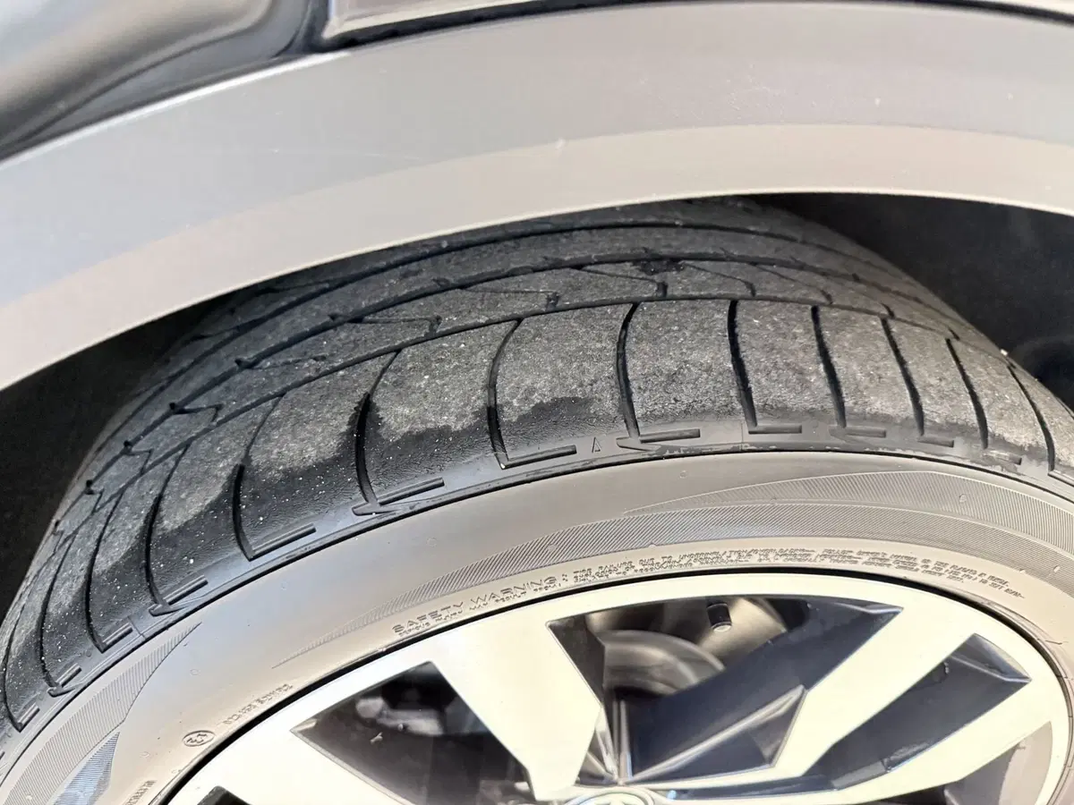 Volkswagen Touareg usata a Latina (10)
