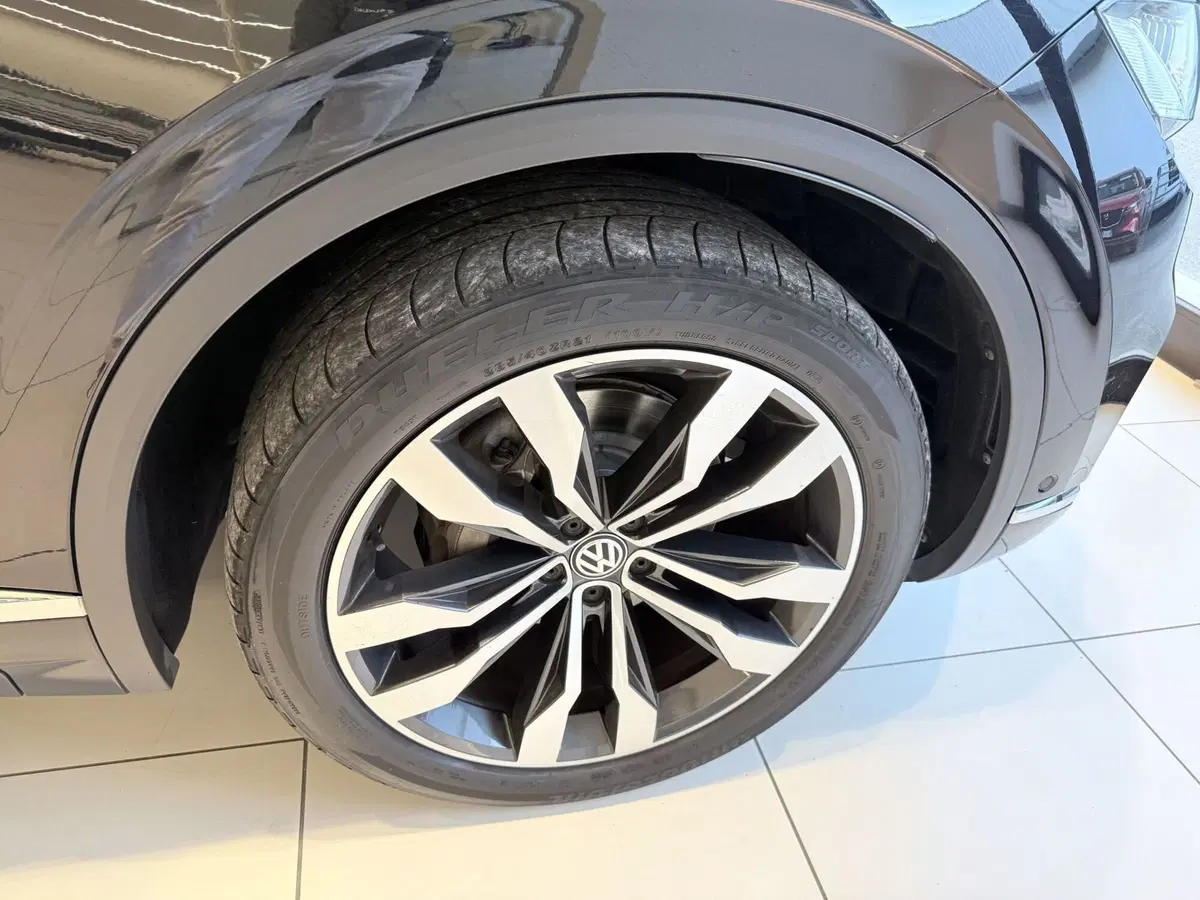 Volkswagen Touareg usata a Latina (12)