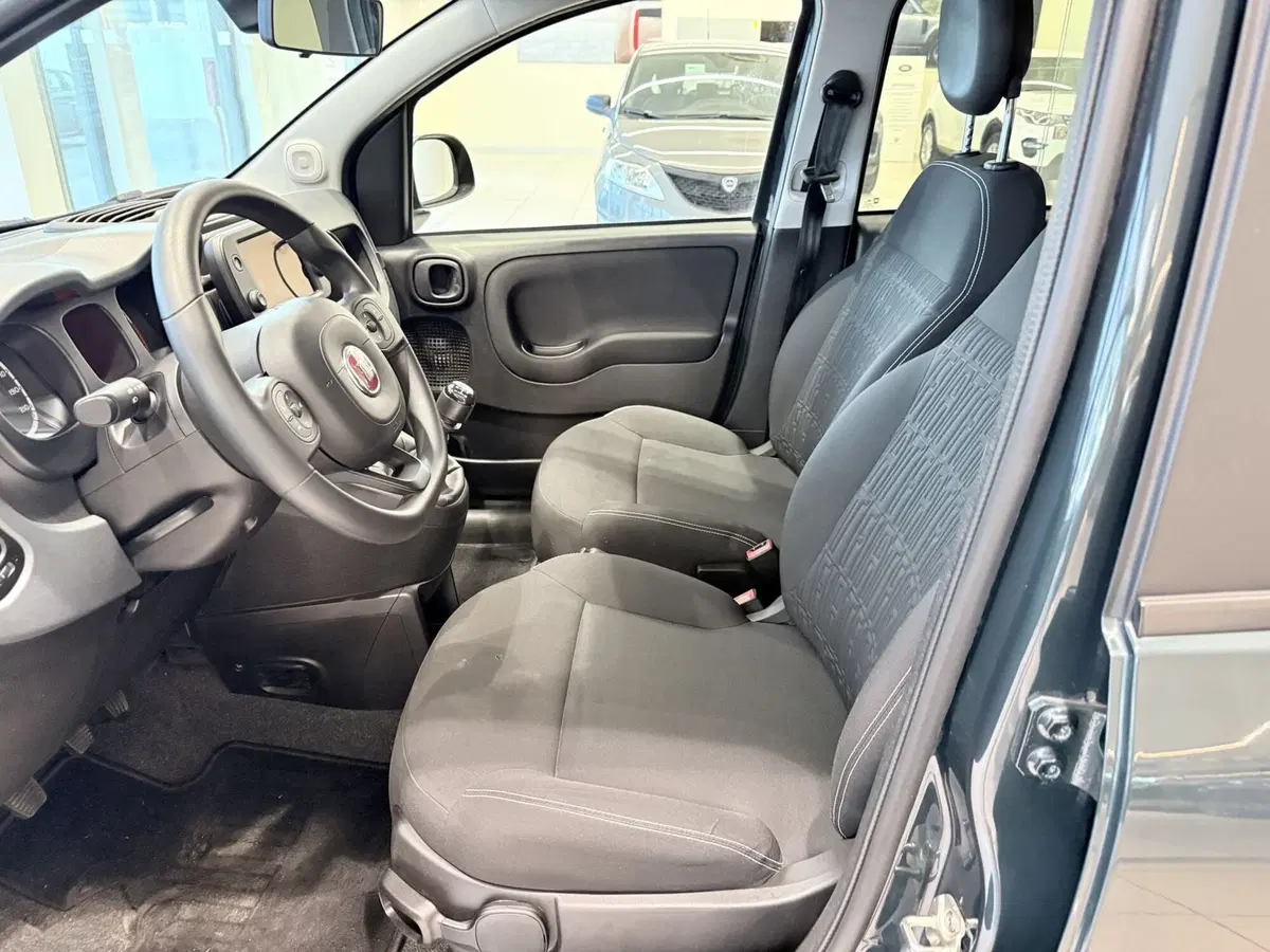 Fiat Panda Cross usata a Latina (11)