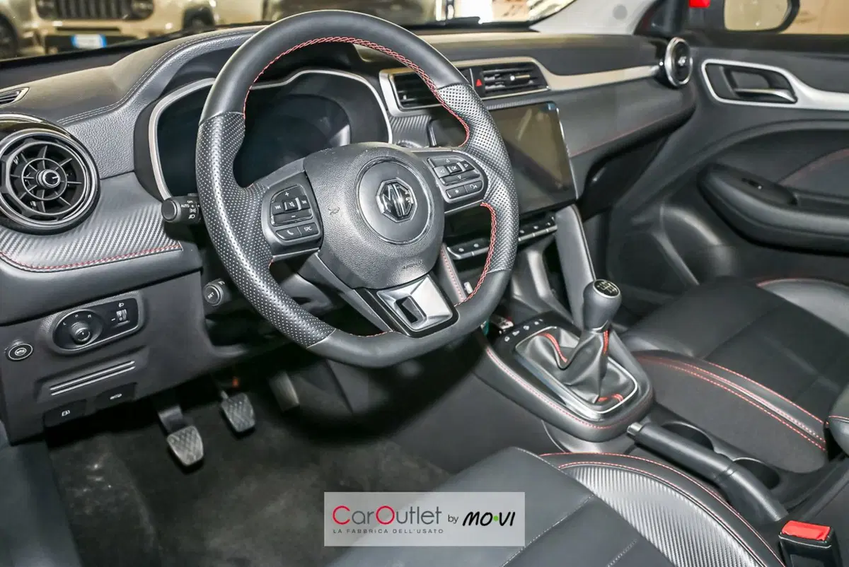 Mg ZS (2021-->) usata a Genova (12)