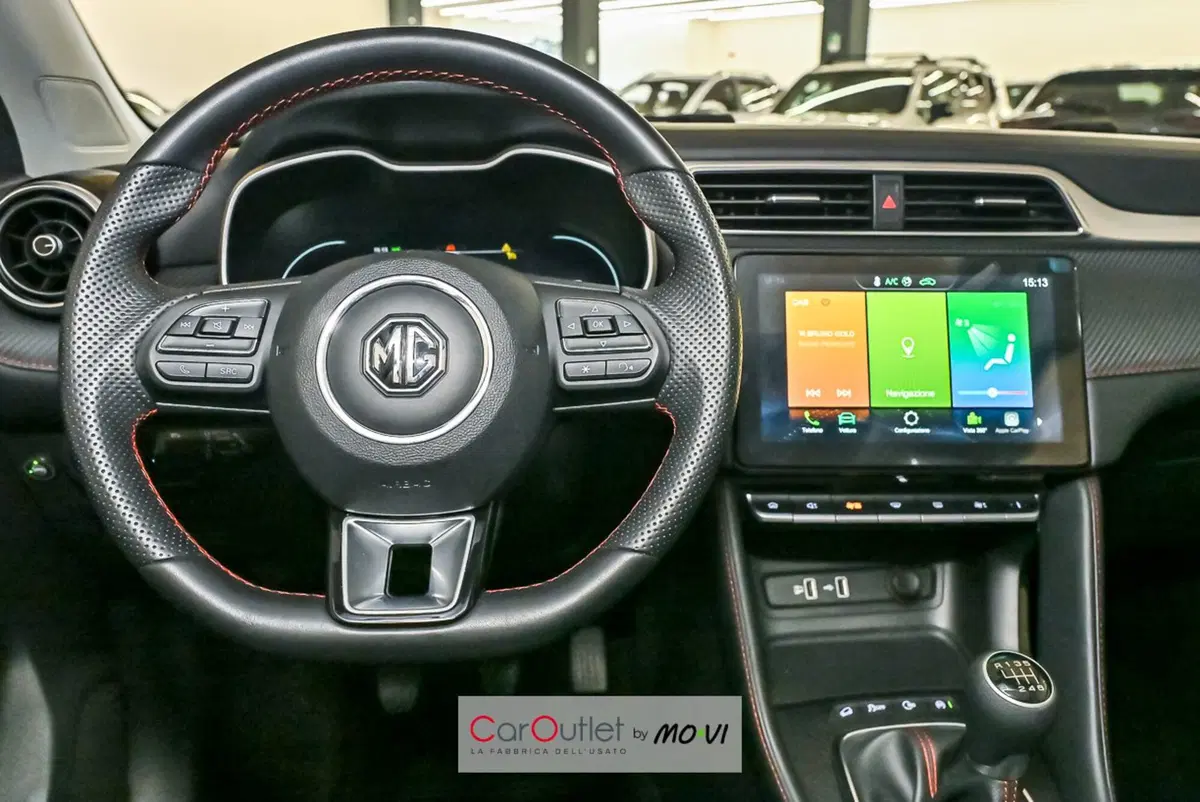 Mg ZS (2021-->) usata a Genova (14)