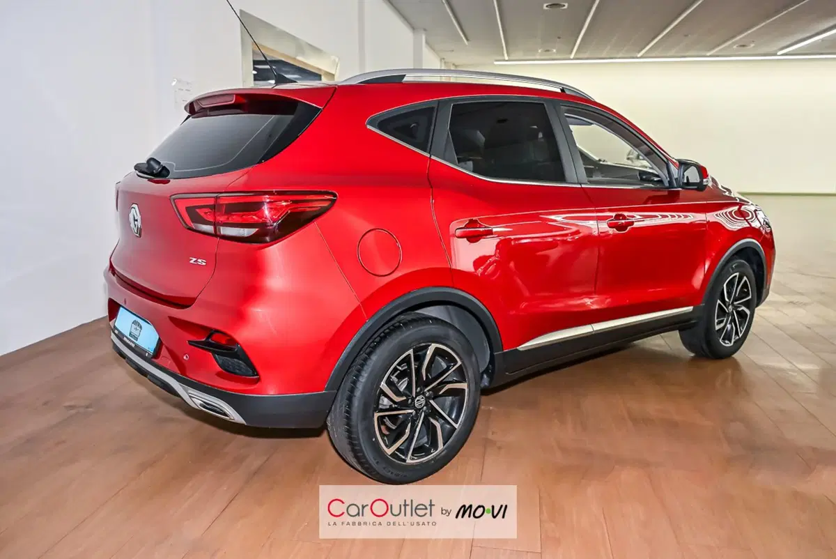 Mg ZS (2021-->) usata a Genova (6)