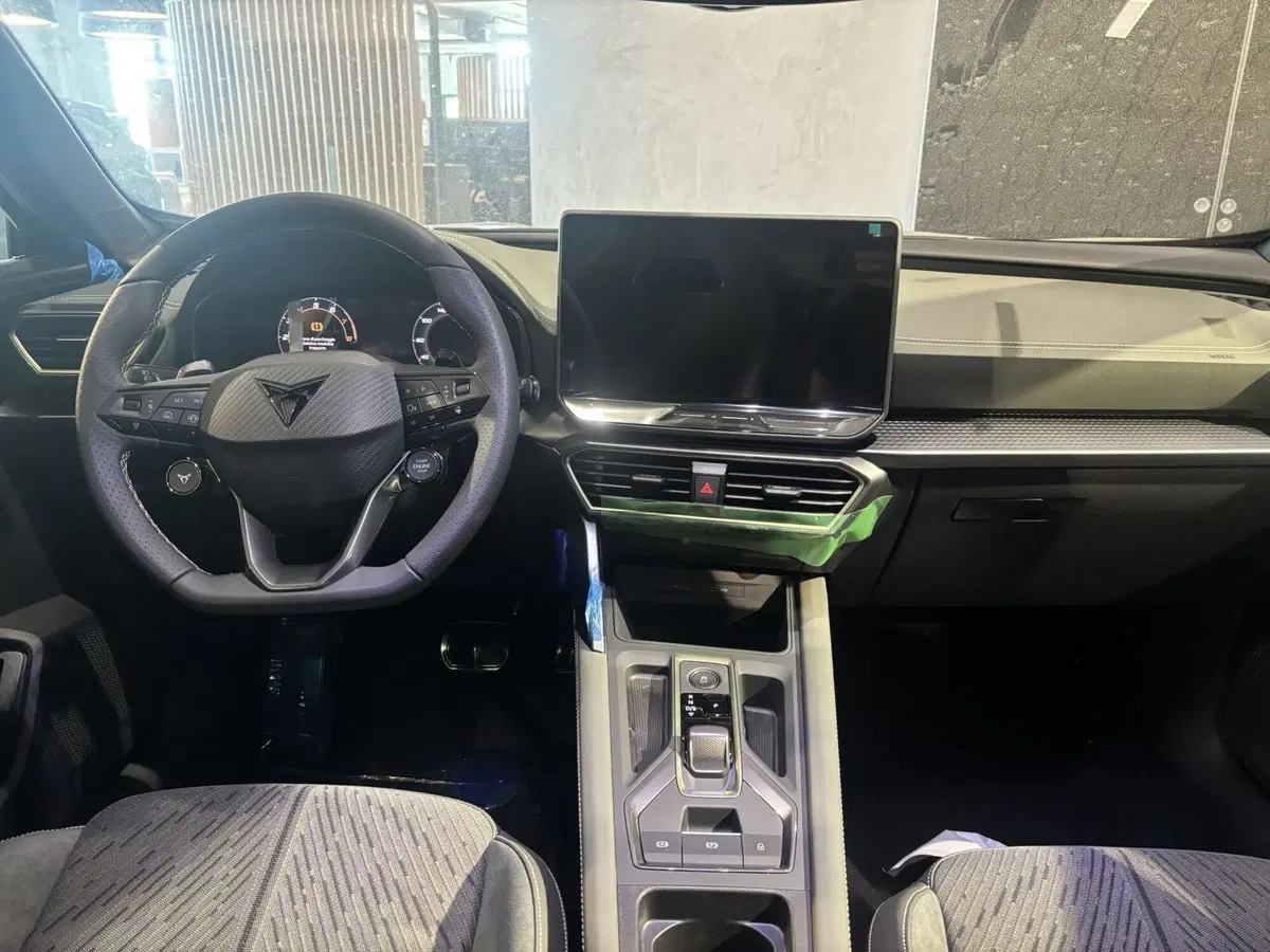 Cupra Formentor nuova a Ferrara (15)