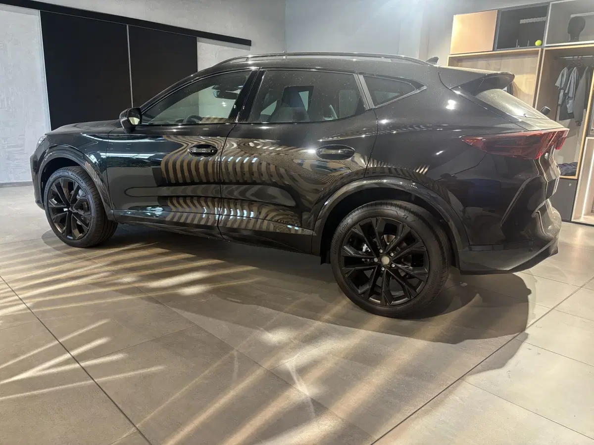 Cupra Formentor nuova a Ferrara (7)