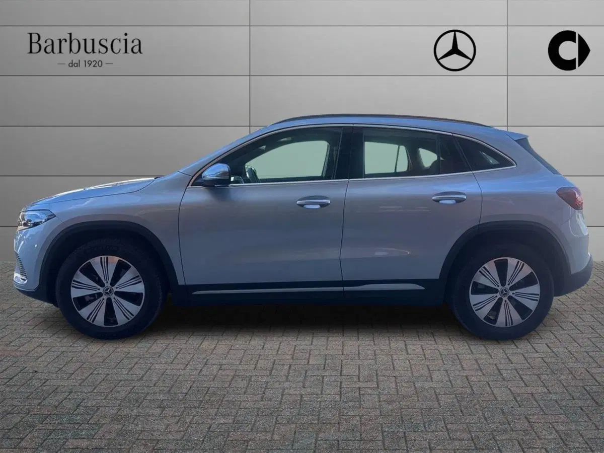 Mercedes-Benz EQA usata a Pescara (5)
