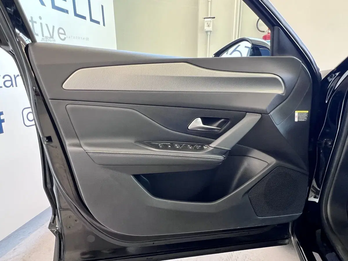 Peugeot 408 usata a Bari (13)