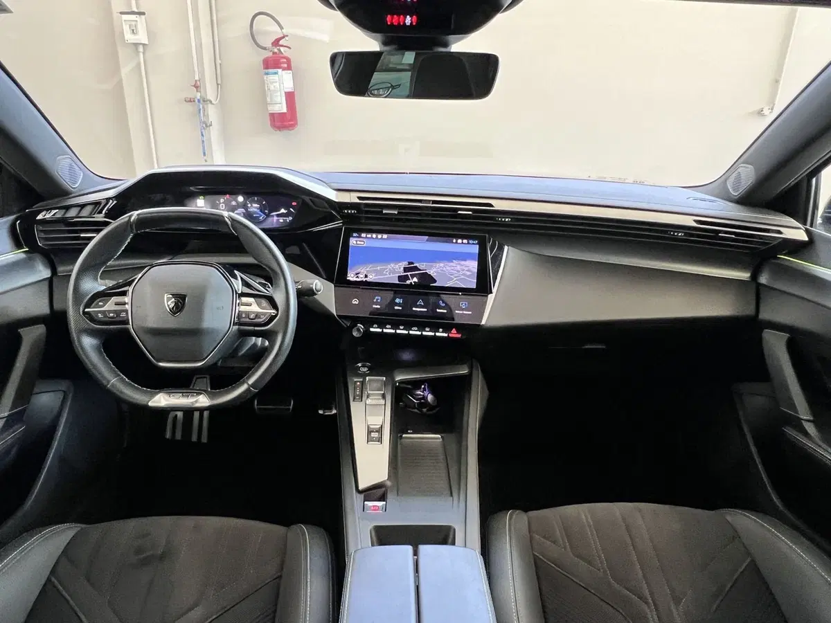 Peugeot 408 usata a Bari (20)