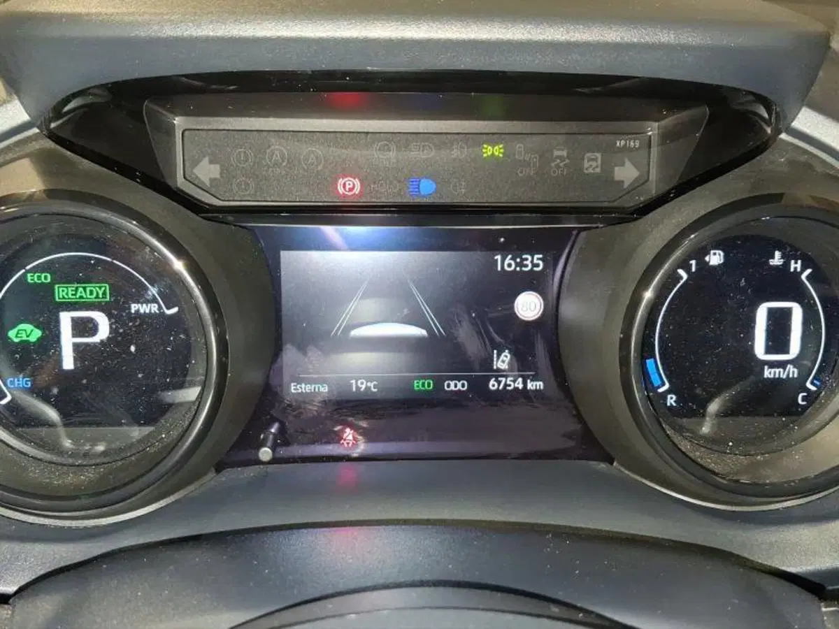 Mazda Mazda2 Hybrid usata a Genova (13)