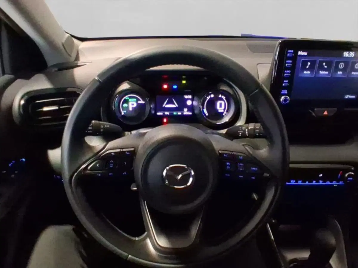 Mazda Mazda2 Hybrid usata a Genova (14)