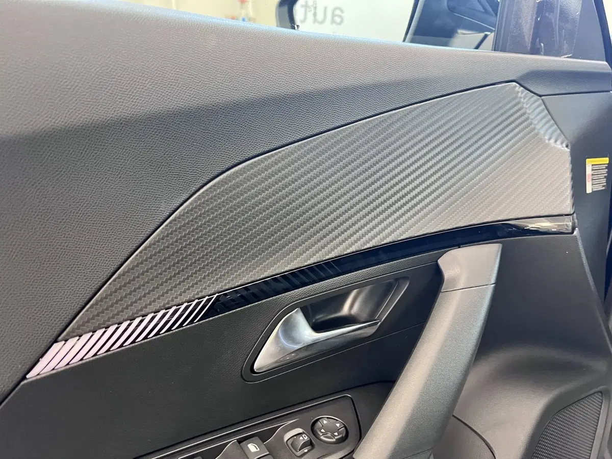 Peugeot 2008 nuova a Bari (10)