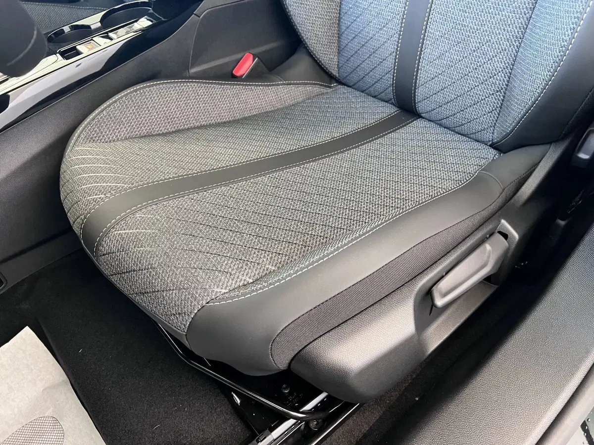 Peugeot 2008 nuova a Bari (14)