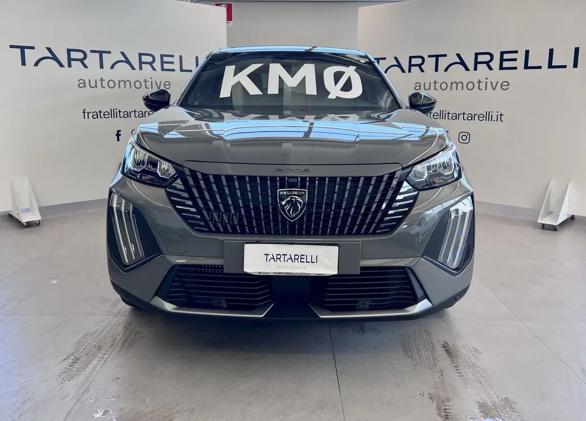 Peugeot 2008 nuova a Bari (2)