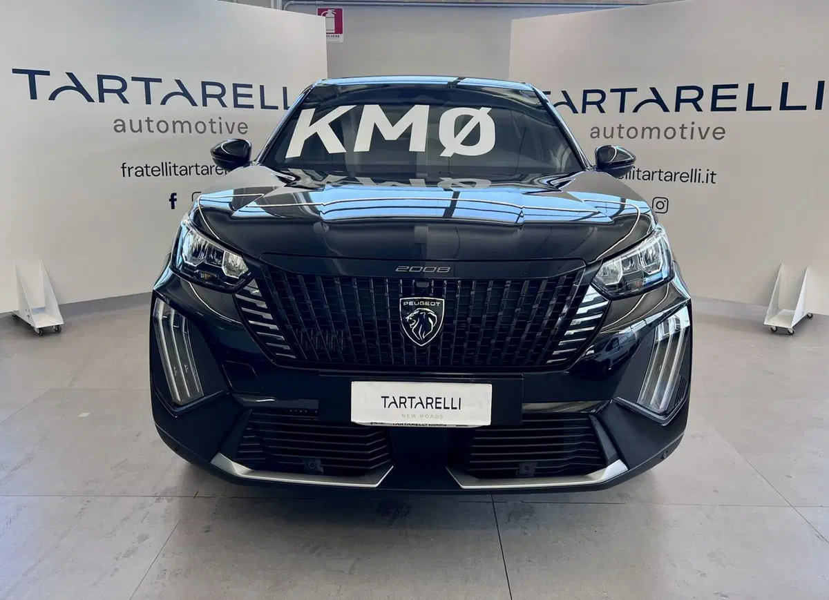Peugeot 2008 nuova a Bari (2)
