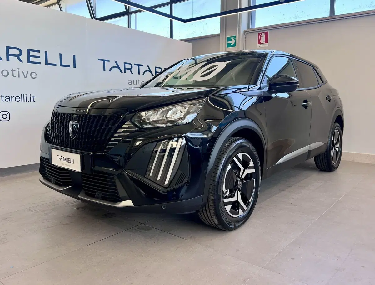 Peugeot 2008 nuova a Bari (3)