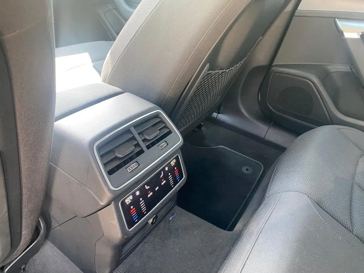 Audi A6 Avant usata a Como (14)