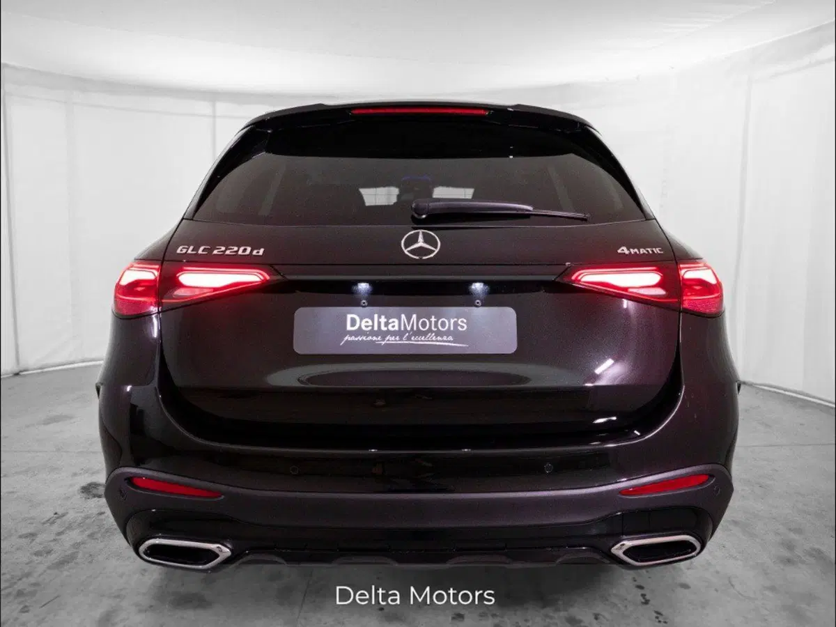 Mercedes-Benz GLC SUV nuova a Macerata (3)