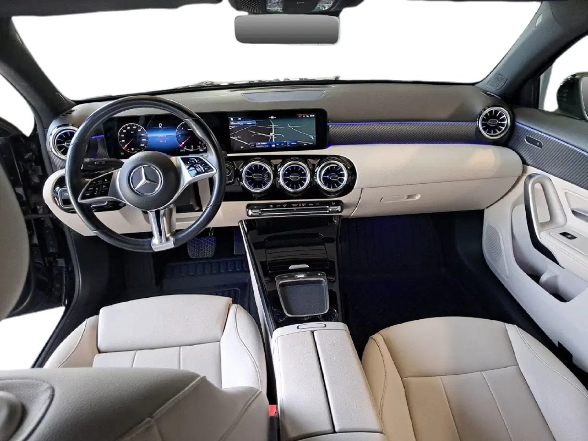 Mercedes-Benz Classe A usata a Salerno (12)