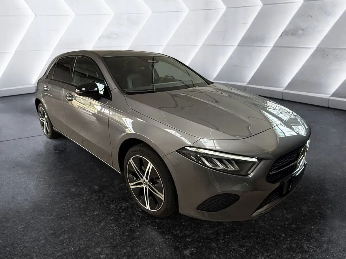 Mercedes-Benz Classe A usata a Napoli (3)