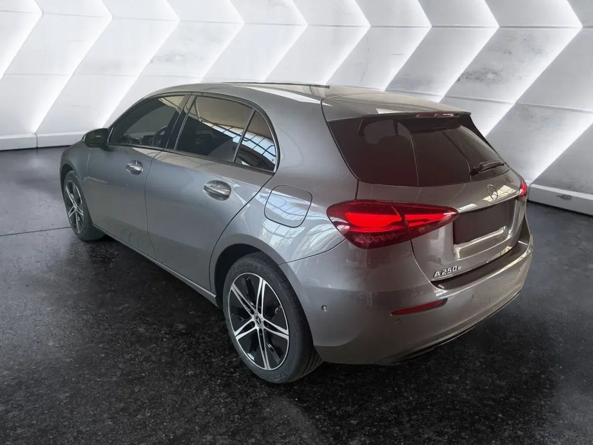 Mercedes-Benz Classe A usata a Napoli (6)