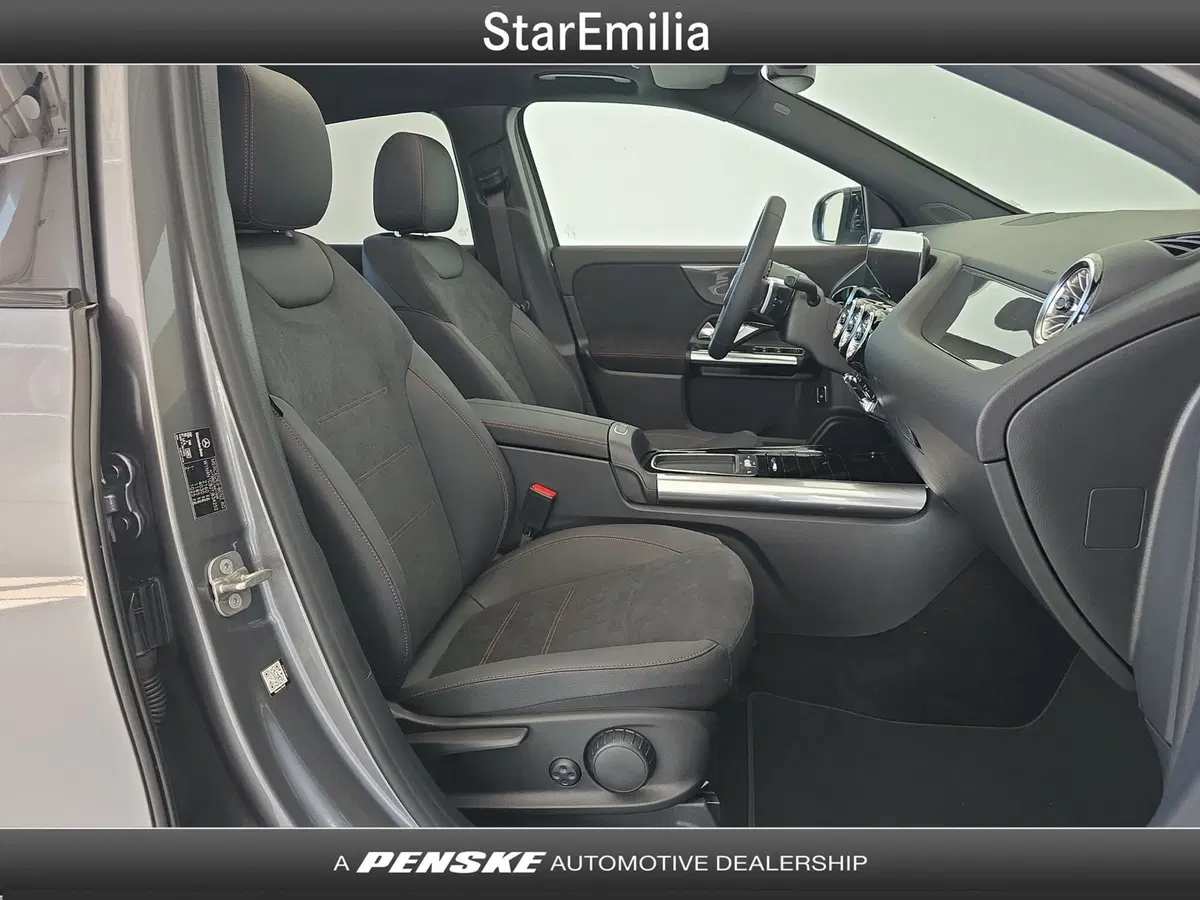 Mercedes-Benz GLA SUV nuova a Ferrara (17)