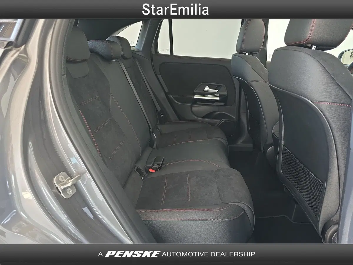 Mercedes-Benz GLA SUV nuova a Ferrara (18)