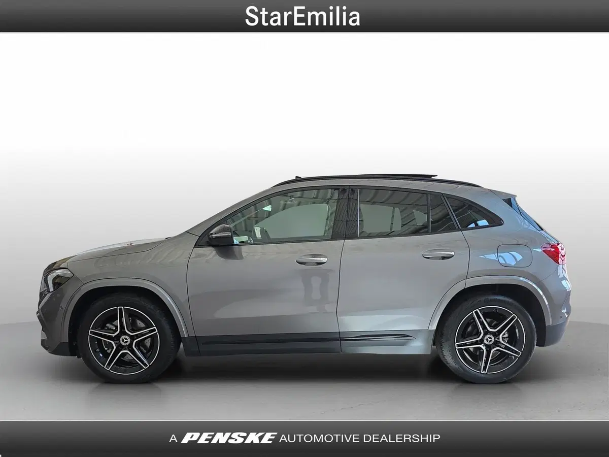 Mercedes-Benz GLA SUV nuova a Ferrara (2)