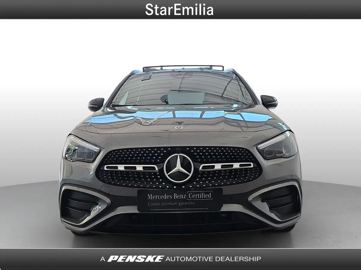 Mercedes-Benz GLA SUV nuova a Ferrara (7)