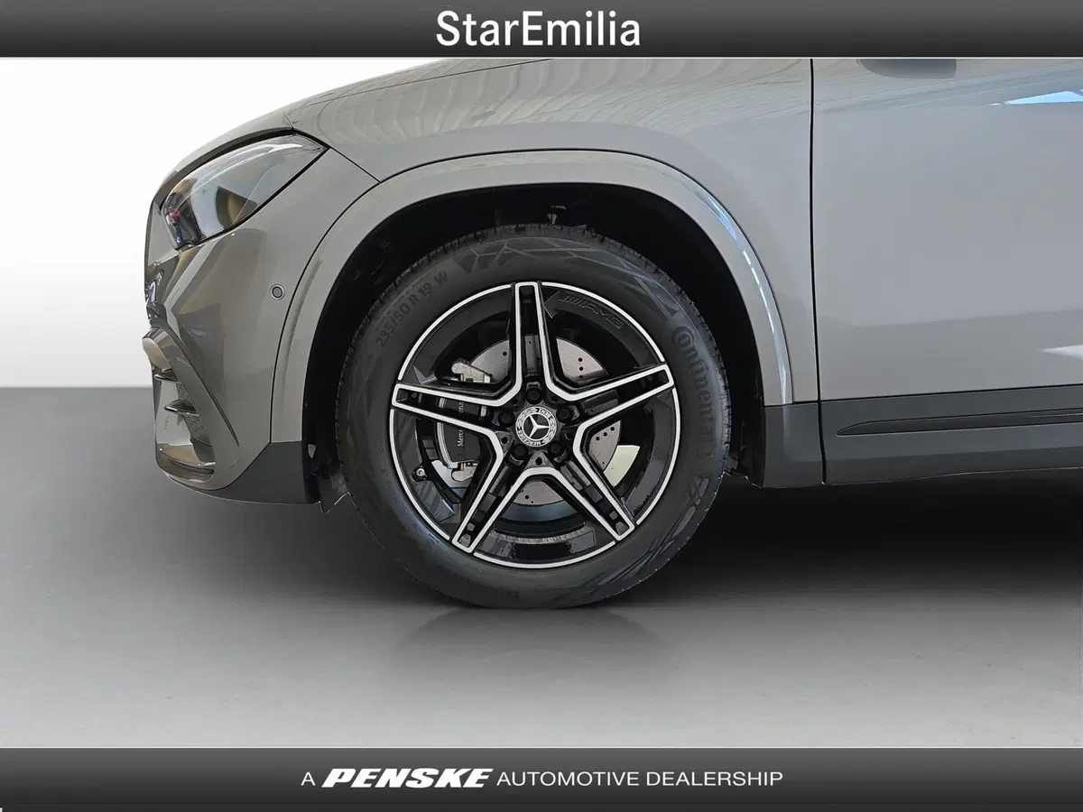 Mercedes-Benz GLA SUV nuova a Ferrara (8)