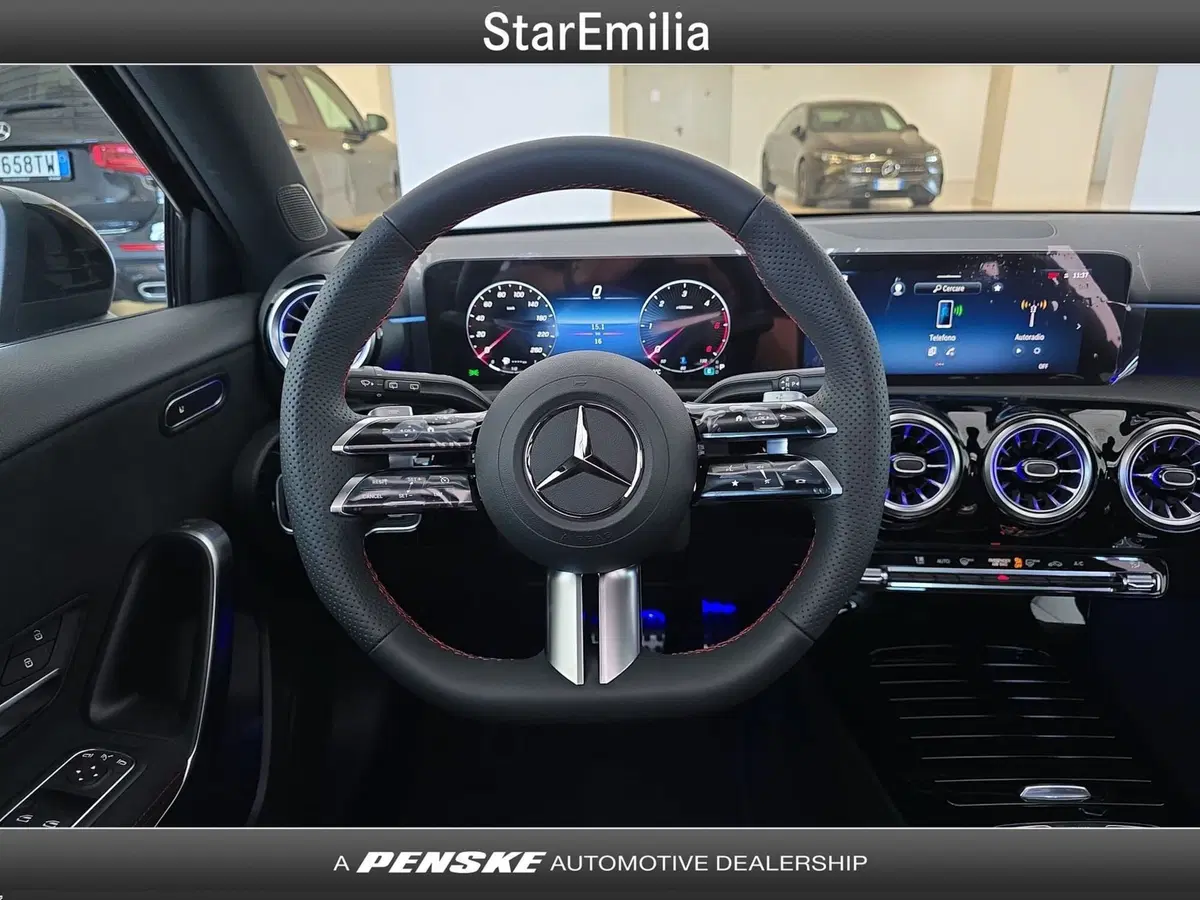 Mercedes-Benz Classe A nuova a Ferrara (19)