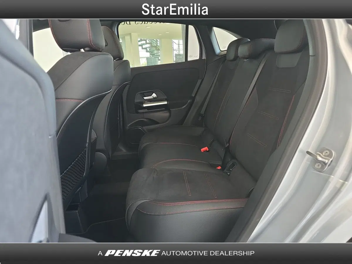 Mercedes-Benz GLA SUV nuova a Ferrara (11)
