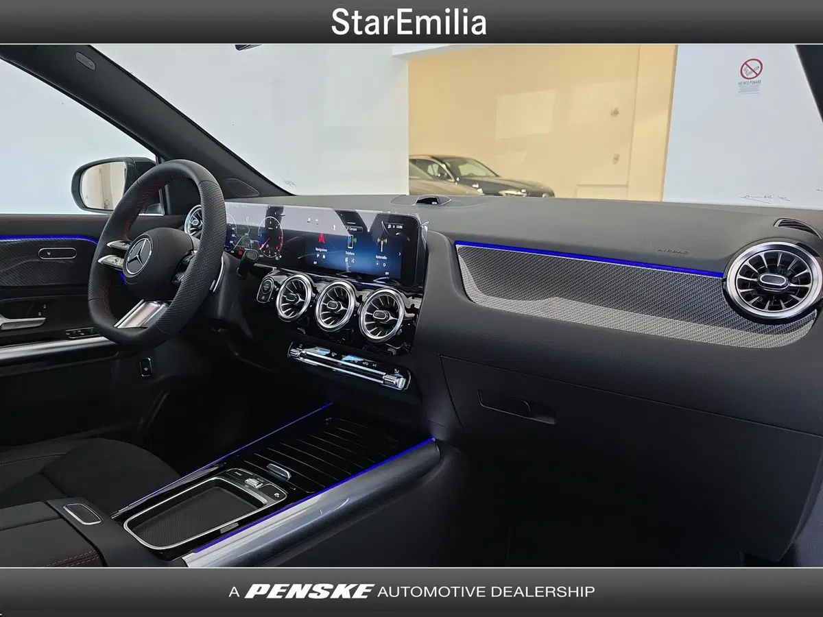 Mercedes-Benz GLA SUV nuova a Ferrara (16)