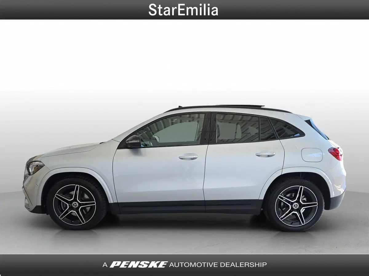 Mercedes-Benz GLA SUV nuova a Ferrara (2)