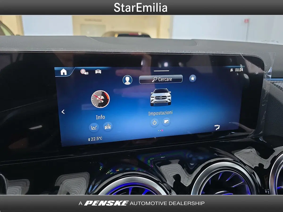 Mercedes-Benz GLA SUV nuova a Ferrara (14)