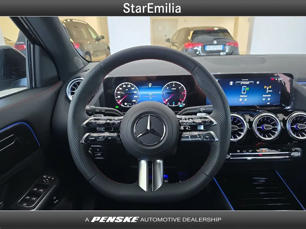 Mercedes-Benz GLA SUV nuova a Ferrara (19)
