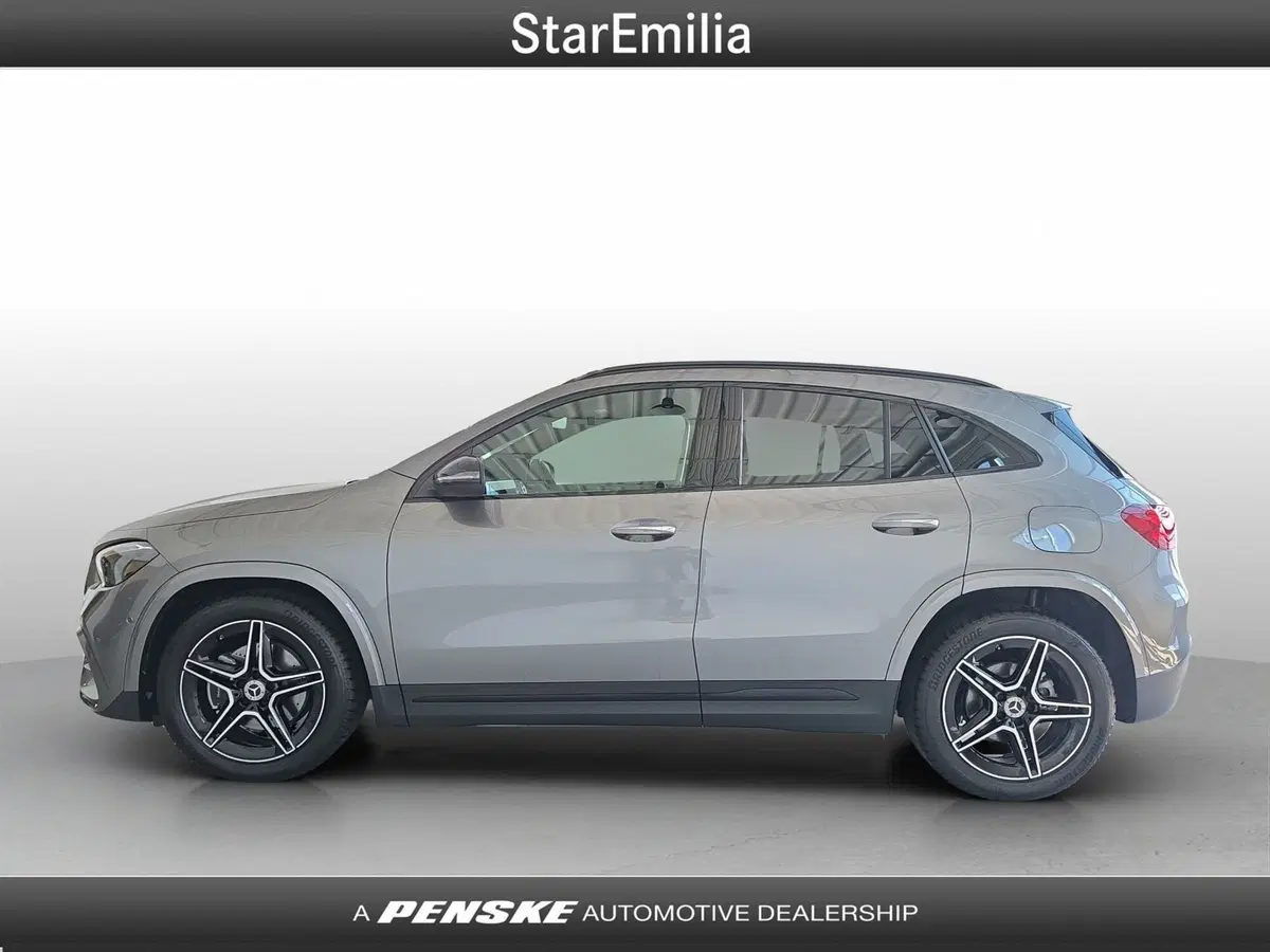 Mercedes-Benz GLA SUV nuova a Ferrara (2)