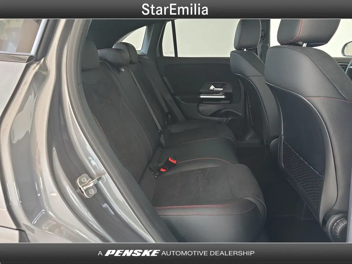 Mercedes-Benz GLA SUV nuova a Ferrara (18)