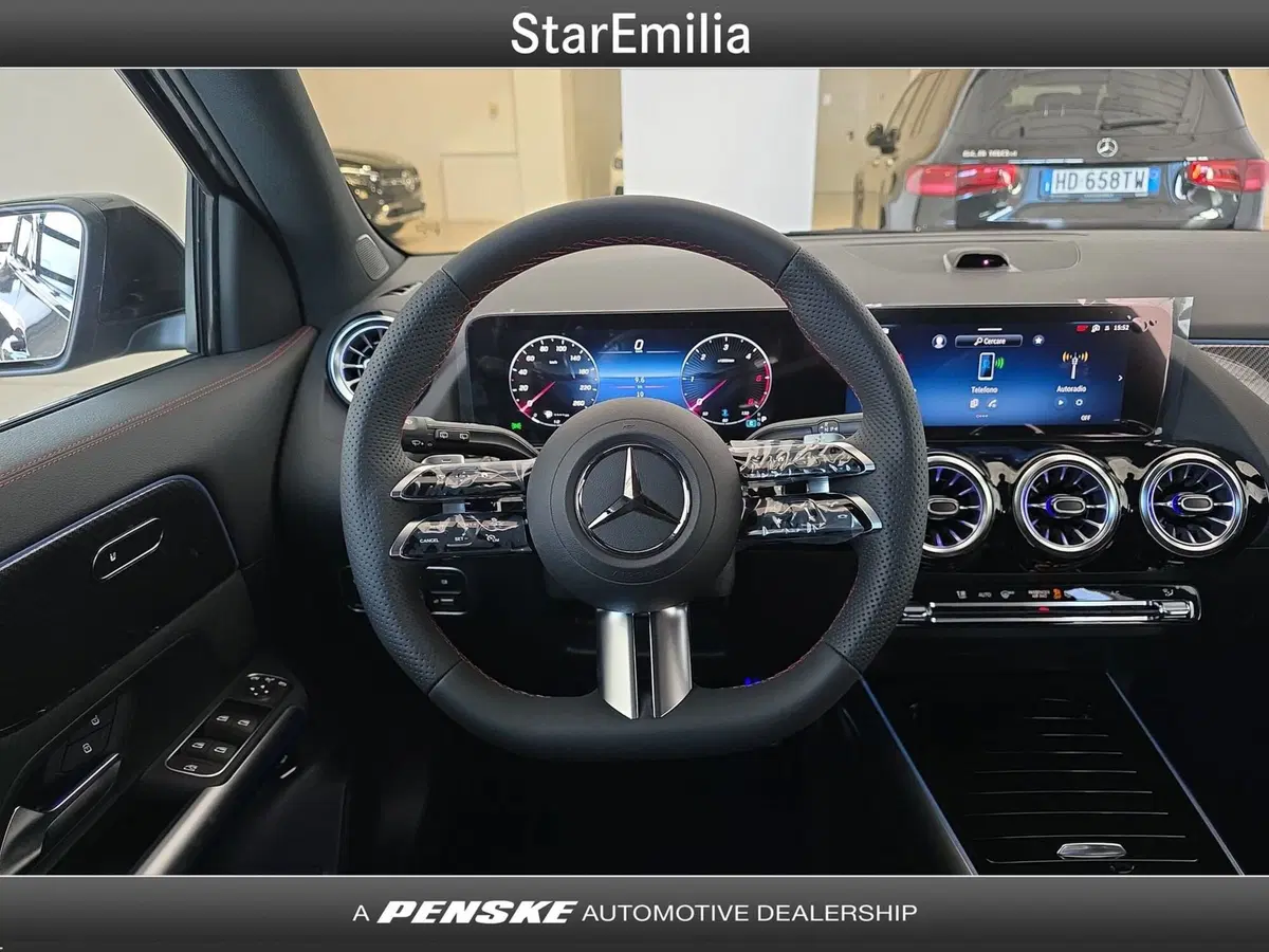 Mercedes-Benz GLA SUV nuova a Ferrara (19)