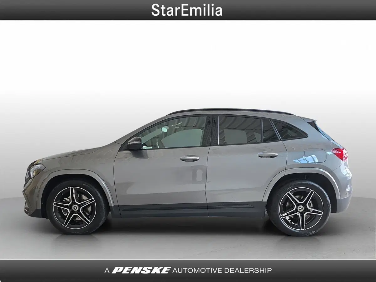Mercedes-Benz GLA SUV nuova a Ferrara (2)