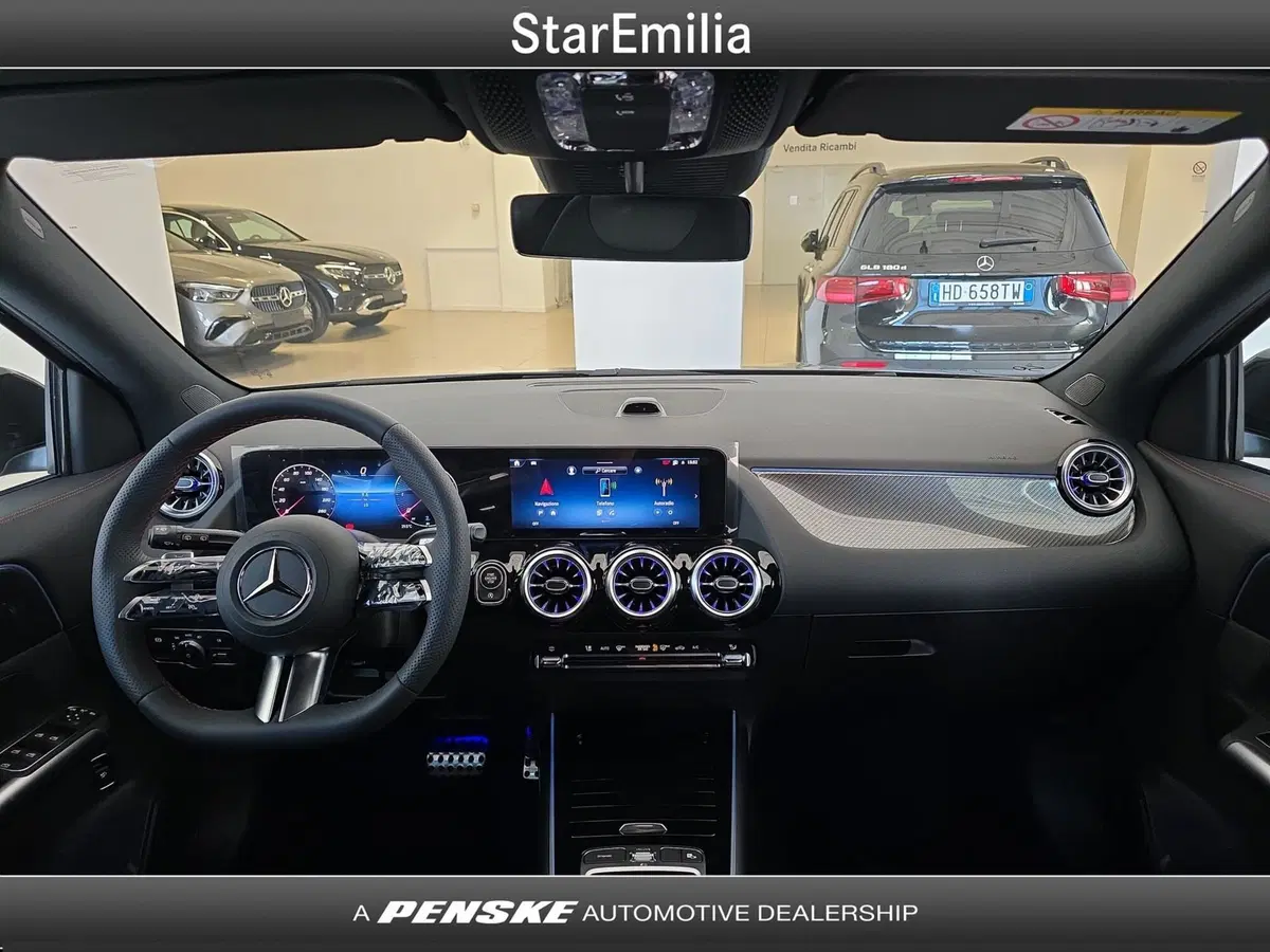 Mercedes-Benz GLA SUV nuova a Ferrara (9)